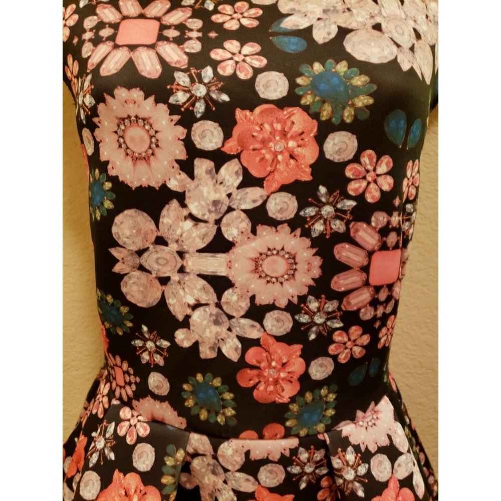 H&M Sleeveless Gemstone Print Dress - Picture 2 of 8